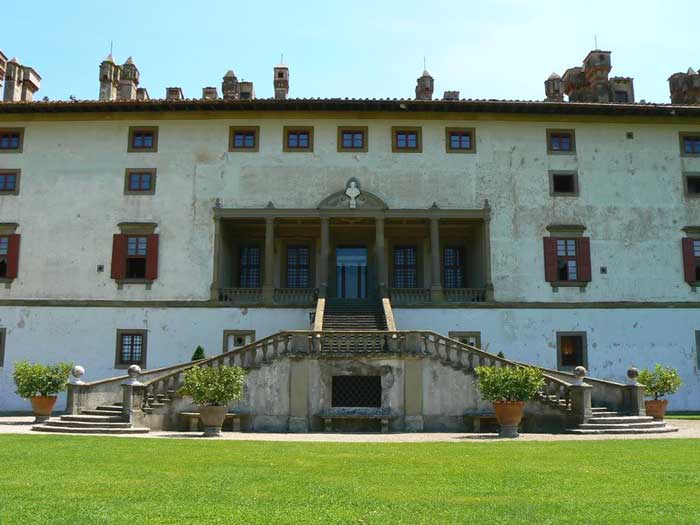 Villa Medicea la Ferdinanda in Carmignano


